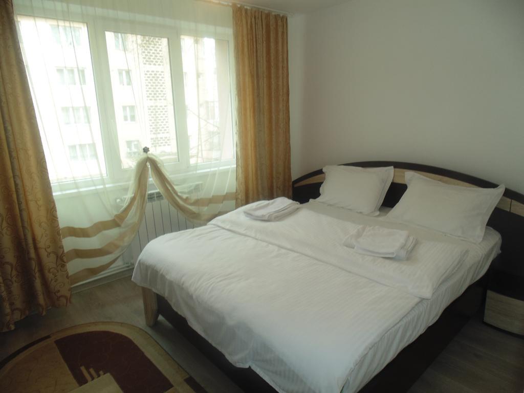 Lary Apartament Suceava Zimmer foto